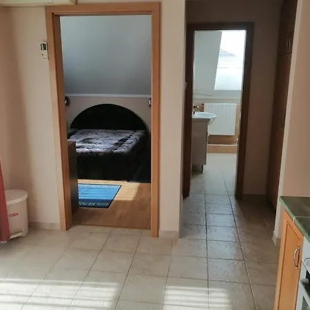 Lägenhet Harsfa 1.